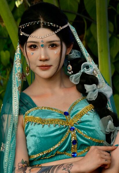 Ragazza di Xishuangbanana - a Photographic Art Artowrk by Danilo Masoch